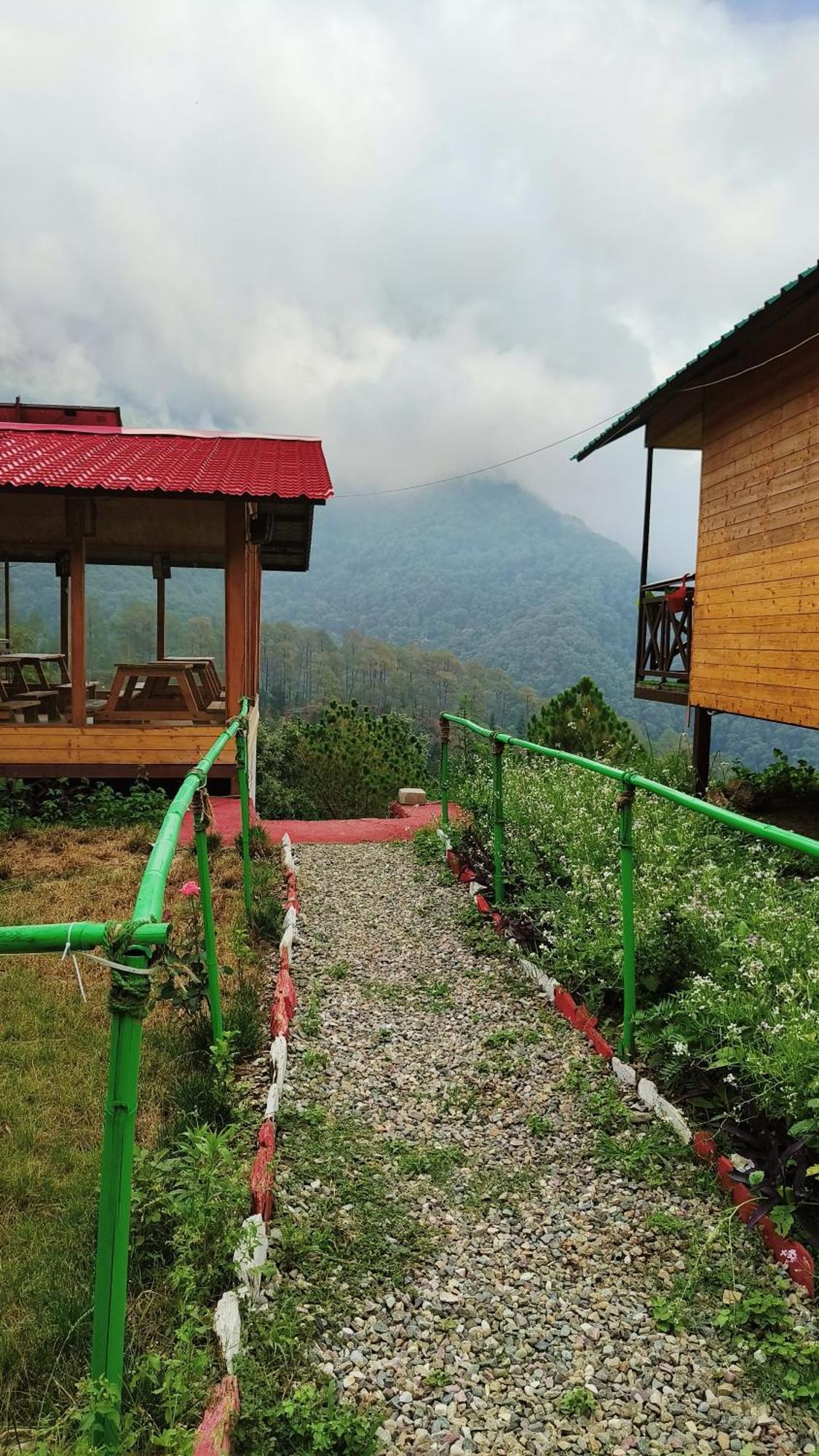 The Sunbird Retreat Resort ไนนิตาล ภายนอก รูปภาพ